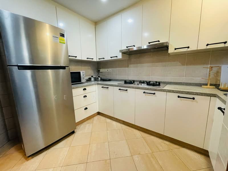 Glendale Park, 23 Hillview Avenue, Room Rental, 100 sqft, Condominium For Rent, by Kevin Seetoh, 500138481 - Kitchen - PropertyGuru.com.sg