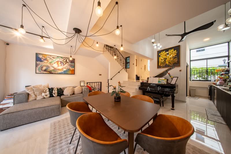 Kew Gate, 3T Limau Garden, 4 Bedrooms, 2,271 sqft, Cluster House For Sale, by Jerome Yap, 500138483 - Living Room - PropertyGuru.com.sg