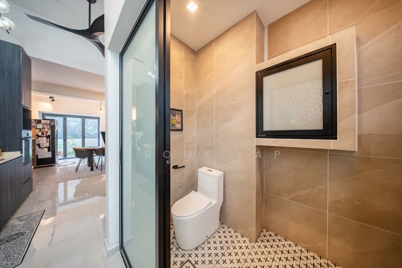 Kew Gate, 3T Limau Garden, 4 Bedrooms, 2,271 sqft, Cluster House For Sale, by Jerome Yap, 500138483 - Bathroom - PropertyGuru.com.sg