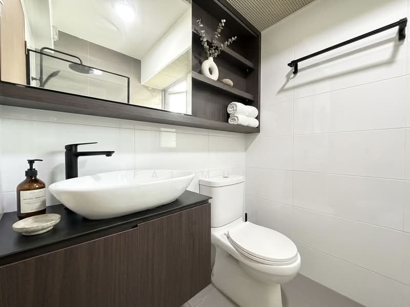356B Anchorvale Lane, 356B Anchorvale Lane, 3 Bedrooms, 1,216 sqft, HDB Flat For Sale, by Fai Muni, 500138497 - Bathroom - PropertyGuru.com.sg