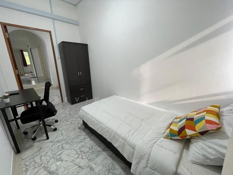 Orchid Apartment, 56A Eng Neo Avenue, Room Rental, 120 sqft, Apartment For Rent, by Kevin Seetoh, 500138498 - Bedroom - PropertyGuru.com.sg