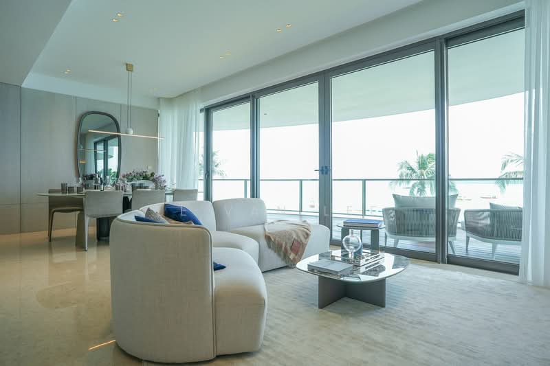 Cape Royale, 25 Cove Way, 4 Bedrooms, 2,508 sqft, Condominium For Sale, by Le Van Lee, 500138501 - Living Room - PropertyGuru.com.sg