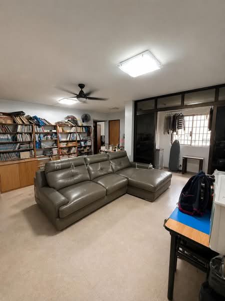 648B Jurong West Street 61, 648B Jurong West Street 61, 3 Bedrooms, 1,184 sqft, HDB Flat For Sale, by Mavin Lai, 500138508 - Living Room - PropertyGuru.com.sg