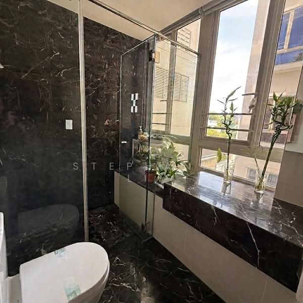 Flamingo Valley, 460 Siglap Road, 3 Bedrooms, 1,152 sqft, Condominium For Sale, by Stephanie Lim, 500138510 - Bathroom - PropertyGuru.com.sg