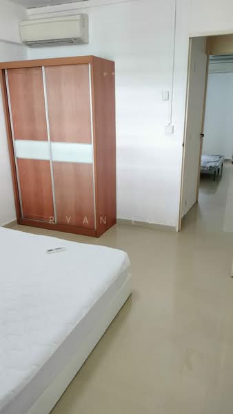 166 Woodlands Street 13, 166 Woodlands Street 13, 2 Bedrooms, 721 sqft, HDB Flat For Rent, by Ryan Low, 500138522 - Bedroom - PropertyGuru.com.sg