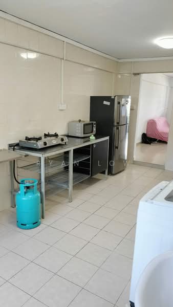 166 Woodlands Street 13, 166 Woodlands Street 13, 2 Bedrooms, 721 sqft, HDB Flat For Rent, by Ryan Low, 500138522 - PropertyGuru.com.sg