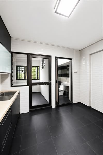 615 Woodlands Avenue 4, 615 Woodlands Avenue 4, 3 Bedrooms, 1,097 sqft, HDB Flat For Sale, by Zahir Shah, 500138525 - Kitchen - PropertyGuru.com.sg