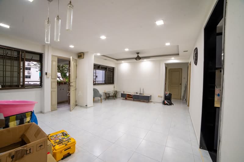 615 Woodlands Avenue 4, 615 Woodlands Avenue 4, 3 Bedrooms, 1,097 sqft, HDB Flat For Sale, by Zahir Shah, 500138525 - Living Room - PropertyGuru.com.sg