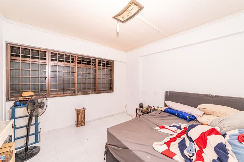 615 Woodlands Avenue 4, 615 Woodlands Avenue 4, 3 Bedrooms, 1,097 sqft, HDB Flat For Sale, by Zahir Shah, 500138525 - Bedroom - PropertyGuru.com.sg