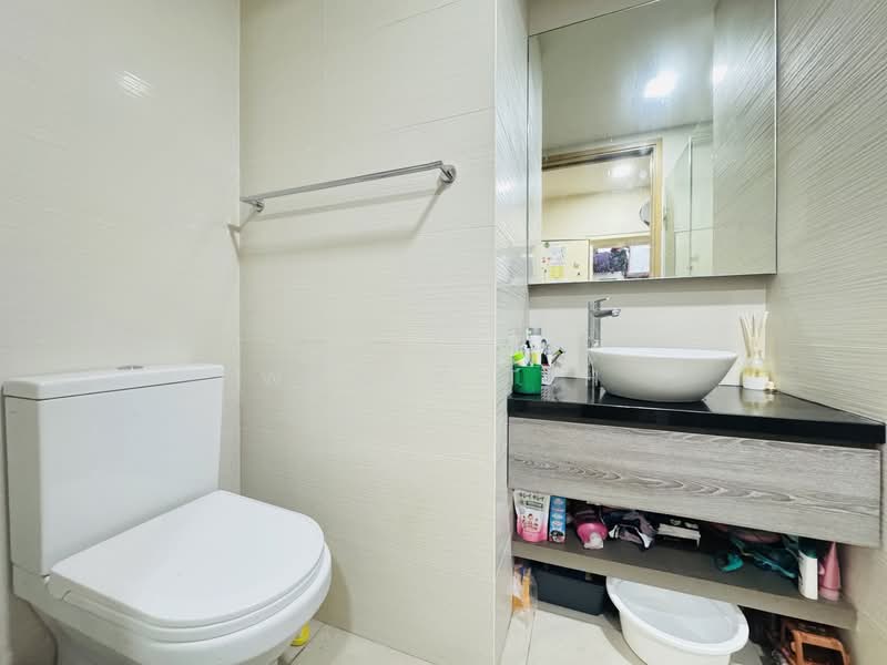 The Urbanite, 29 Hertford Road, 2 Bedrooms, 657 sqft, Condominium For Sale, by Wendy Teh, 500138535 - Bathroom - PropertyGuru.com.sg