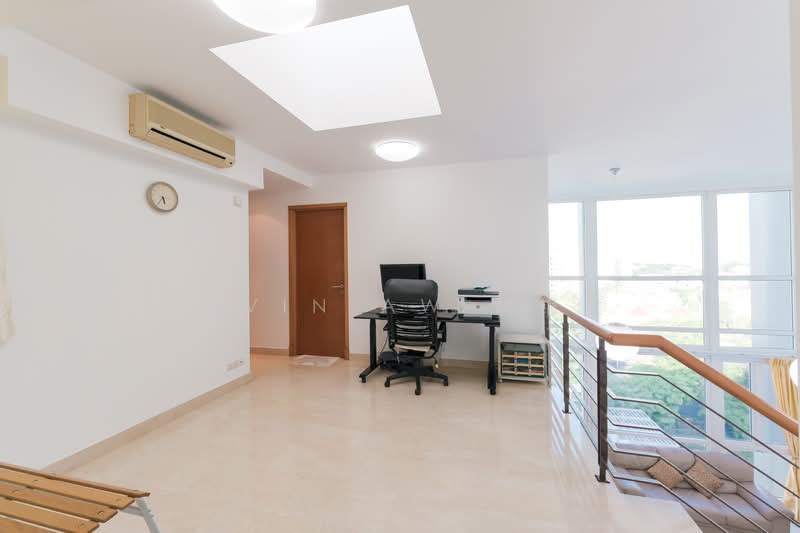 Cheap Rare Penthouse Triplex @ Simei Rise!, , 4 Bedrooms, 3,154 sqft, Condominium For Sale, by Kevin Aw 胡锦胜, 500138536 - Study - PropertyGuru.com.sg