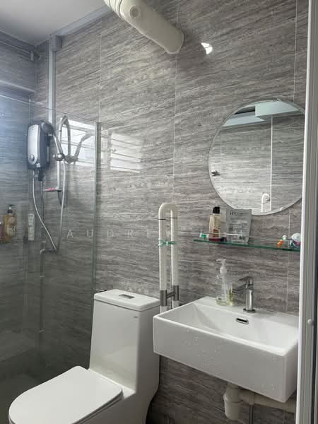 503 Tampines Central 1, 503 Tampines Central 1, 3 Bedrooms, 96 sqft, HDB Flat For Rent, by Audrey Lim, 500138537 - Bathroom - PropertyGuru.com.sg