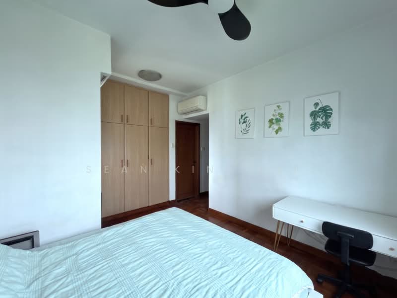Palm Gardens, 2B Hong San Walk, 3 Bedrooms, 1,216 sqft, Condominium For Sale, by Sean King Lee, 500138545 - Bedroom - PropertyGuru.com.sg