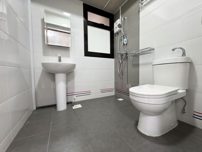 456A Sengkang West Road, 456A Sengkang West Road, 1 Bedroom, 517 sqft, HDB Flat For Sale, by S. K. Yeo 杨顺锦, 500138554 - Bathroom - PropertyGuru.com.sg