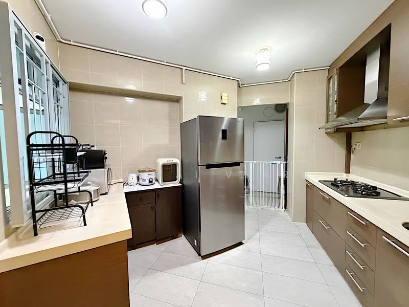 195B Punggol Road, 195B Punggol Road, 3 Bedrooms, 969 sqft, HDB Flat For Sale, by Lim Kai Vearn, 500138561 - Kitchen - PropertyGuru.com.sg