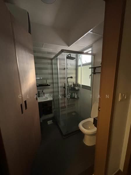 522634, , Room Rental, 120 sqft, HDB Flat For Rent, by Clarence Tan, 500138568 - Bathroom - PropertyGuru.com.sg