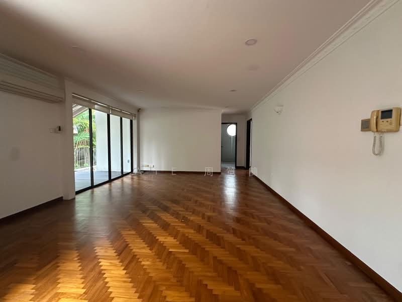 Jalan Haji Alias Elevated Land | Long Driveway | Rare Value @ $18xx psf, 300m to Sixth Ave, 5 Bedrooms, 9,750 sqft, Detached House For Sale, by Kate 周笕簢., 500138575 - Living Room - PropertyGuru.com.sg