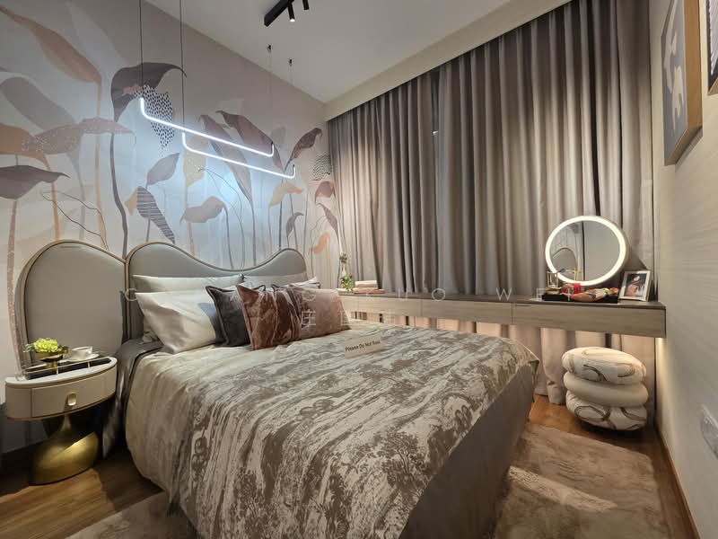 Freehold 1Km to Good Pri School. Walk to MRT, , 4 Bedrooms, 1,281 sqft, Condominium For Sale, by Chuang Kuo Wei 庄国玮, 500138586 - Bedroom - PropertyGuru.com.sg