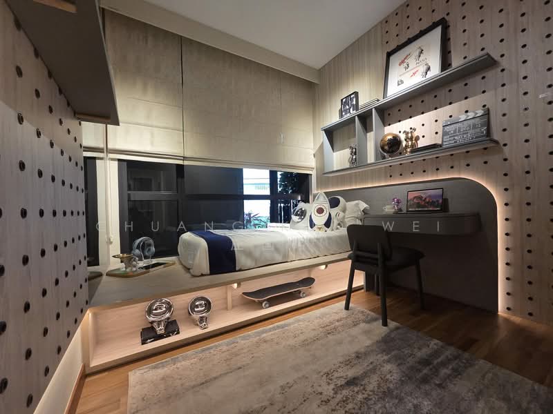 Freehold 1Km to Good Pri School. Walk to MRT, , 4 Bedrooms, 1,281 sqft, Condominium For Sale, by Chuang Kuo Wei 庄国玮, 500138586 - Bedroom - PropertyGuru.com.sg