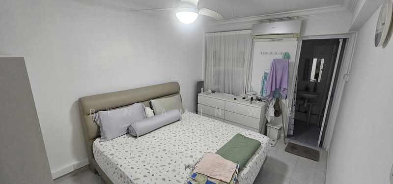 136 Bukit Batok West Avenue 6, 136 Bukit Batok West Avenue 6, 3 Bedrooms, 1,001 sqft, HDB Flat For Sale, by Benjamin Wee, 500138587 - Bedroom - PropertyGuru.com.sg