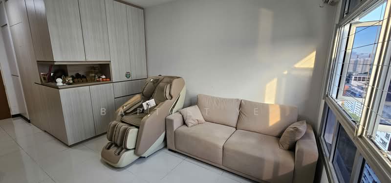 26A Saint George's Lane, 26A Saint George's Lane, 3 Bedrooms, 990 sqft, HDB Flat For Sale, by Baptist Yeo, 500138608 - Living Room - PropertyGuru.com.sg