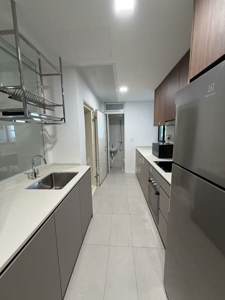 Kent Ridge Hill Residences, 62 South Buona Vista Road, 3 Bedrooms, 1,044 sqft, Condominium For Sale, by Lim Yong Qing Phil, 500138612 - Kitchen - PropertyGuru.com.sg