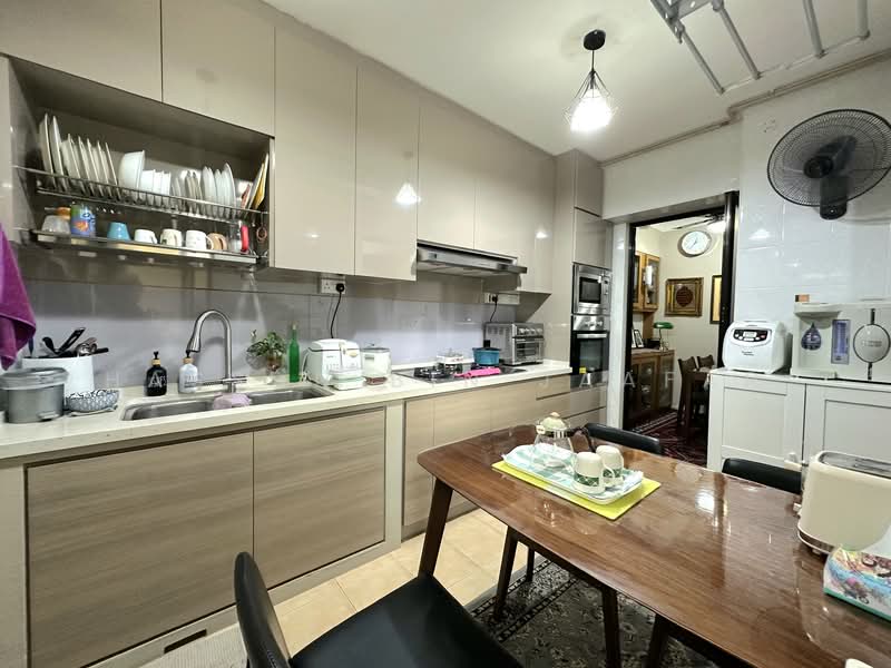 154 Rivervale Crescent, 154 Rivervale Crescent, 3 Bedrooms, 968 sqft, HDB Flat For Sale, by Hassan Bin Jaafar, 500138616 - Kitchen - PropertyGuru.com.sg