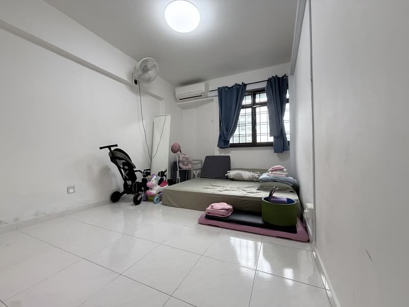 324A Sengkang East Way, 324A Sengkang East Way, 3 Bedrooms, 915 sqft, HDB Flat For Sale, by Kelly Sng, 500138620 - Bedroom - PropertyGuru.com.sg