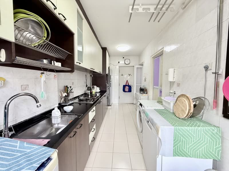 324A Sengkang East Way, 324A Sengkang East Way, 3 Bedrooms, 915 sqft, HDB Flat For Sale, by Kelly Sng, 500138620 - Kitchen - PropertyGuru.com.sg