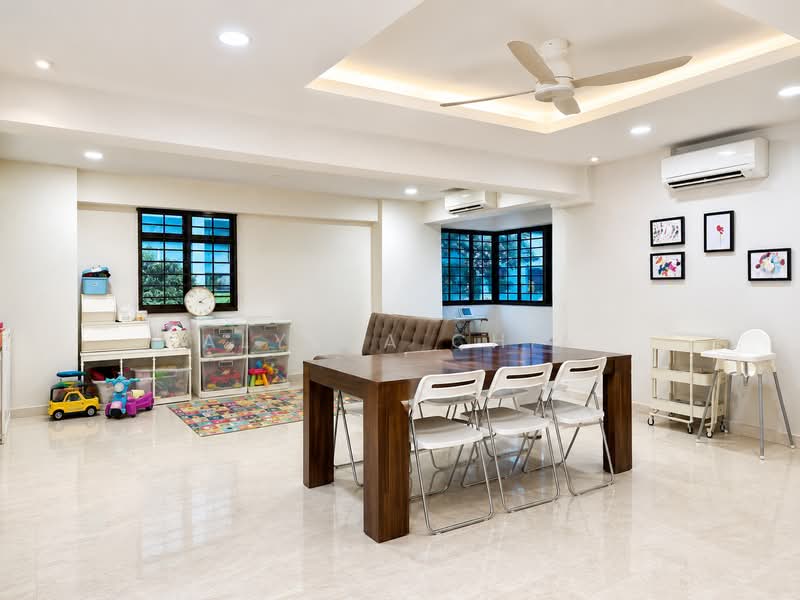 297B Compassvale Street, 297B Compassvale Street, 3 Bedrooms, 1,302 sqft, HDB Flat For Sale, by Alyssa Chia, 500138626 - Dining Room - PropertyGuru.com.sg