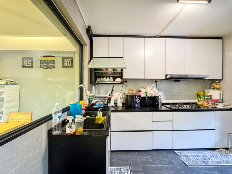 498G Tampines Street 45, 498G Tampines Street 45, 3 Bedrooms, 1,141 sqft, HDB Flat For Sale, by Keesya Ang, 500138634 - Kitchen - PropertyGuru.com.sg