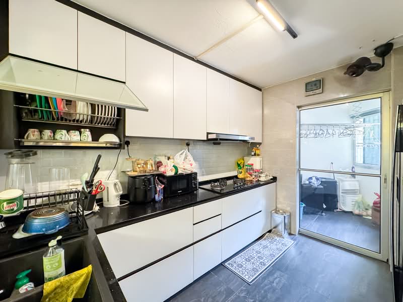 498G Tampines Street 45, 498G Tampines Street 45, 3 Bedrooms, 1,141 sqft, HDB Flat For Sale, by Keesya Ang, 500138634 - Kitchen - PropertyGuru.com.sg