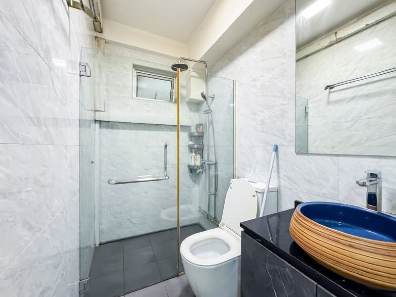 498G Tampines Street 45, 498G Tampines Street 45, 3 Bedrooms, 1,141 sqft, HDB Flat For Sale, by Keesya Ang, 500138634 - Bathroom - PropertyGuru.com.sg