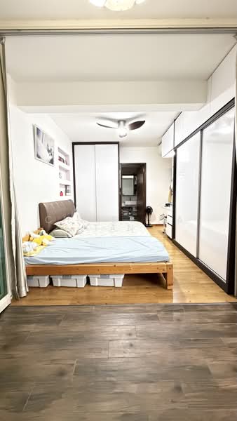Watercolours, 25 Pasir Ris Link, 4 Bedrooms, 1,658 sqft, Executive Condominium For Sale, by Christina Tan, 500138635 - Bedroom - PropertyGuru.com.sg