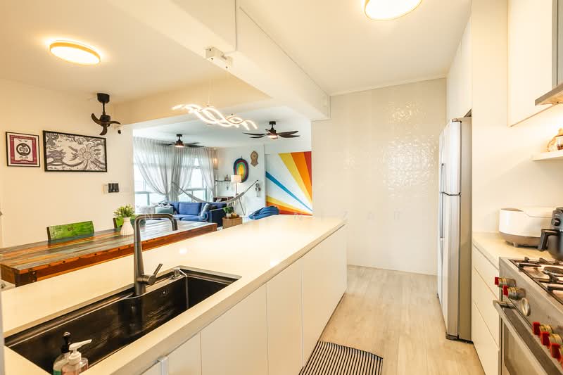 422B Northshore Dr, 422B Northshore Dr, 3 Bedrooms, 1,216 sqft, HDB Flat For Sale, by Naqib Nizar, 500138645 - Kitchen - PropertyGuru.com.sg