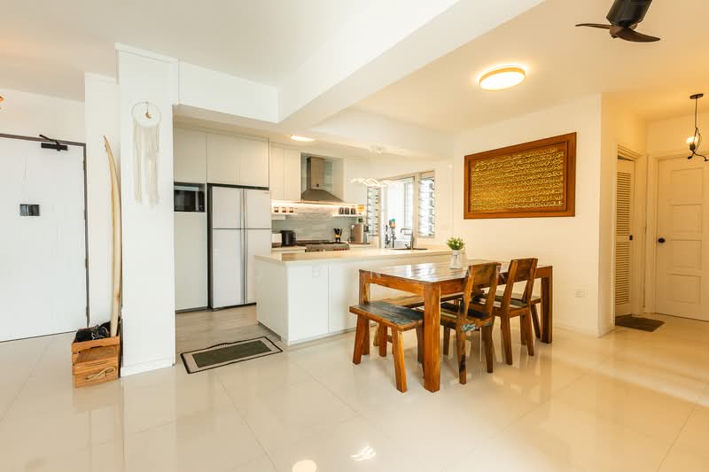 422B Northshore Dr, 422B Northshore Dr, 3 Bedrooms, 1,216 sqft, HDB Flat For Sale, by Naqib Nizar, 500138645 - Kitchen - PropertyGuru.com.sg