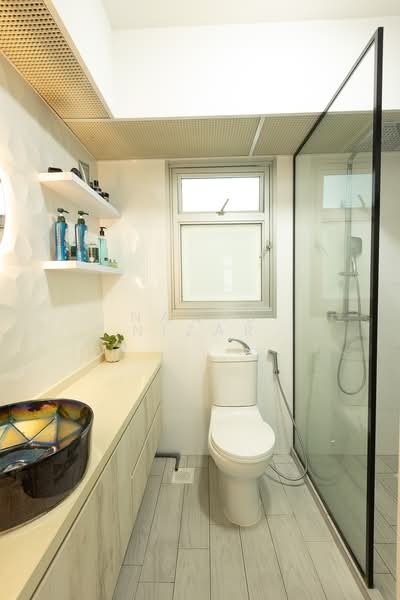 422B Northshore Drive, 422B Northshore Dr, 3 Bedrooms, 1,216 sqft, HDB Flat For Sale, by Naqib Nizar, 500138645 - Bathroom - PropertyGuru.com.sg