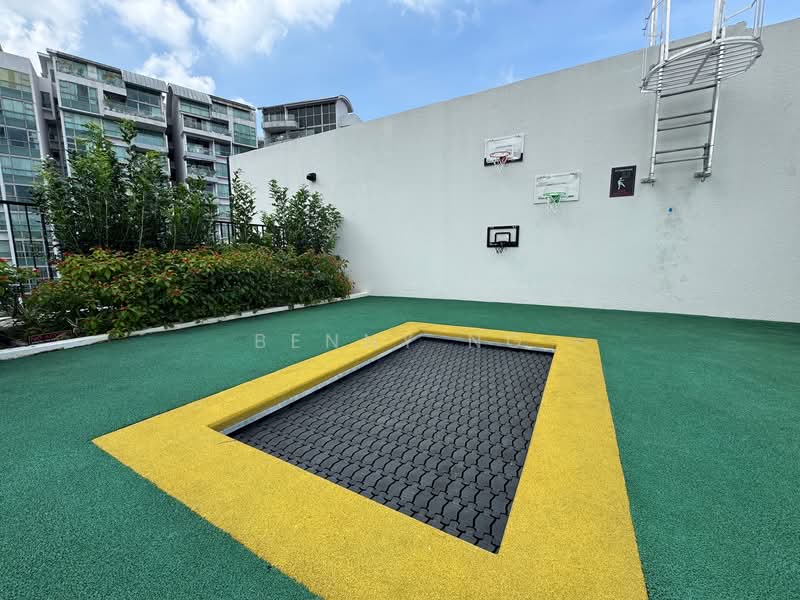 Jervois Mansion, 4 Jervois Close, 3 Bedrooms, 1,001 sqft, Condominium For Sale, by Benny Ng, 500138648 - Trampoline - PropertyGuru.com.sg