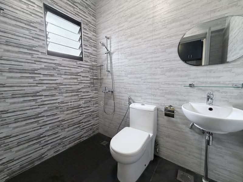 482 Admiralty Link, 482 Admiralty Link, 3 Bedrooms, 936 sqft, HDB Flat For Sale, by Christine Ng, 500138650 - Bathroom - PropertyGuru.com.sg