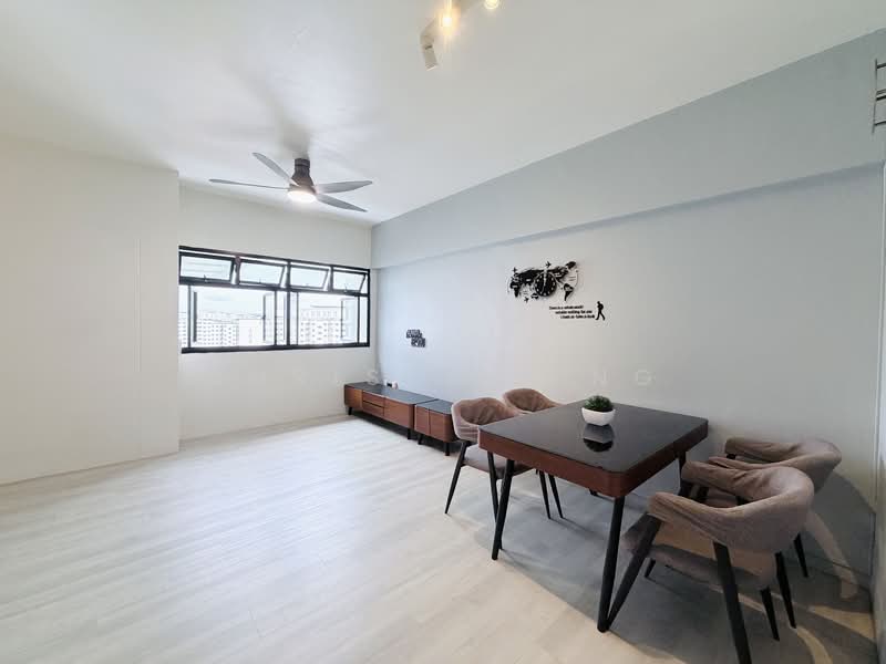 482 Admiralty Link, 482 Admiralty Link, 3 Bedrooms, 936 sqft, HDB Flat For Sale, by Christine Ng, 500138650 - Living Room - PropertyGuru.com.sg