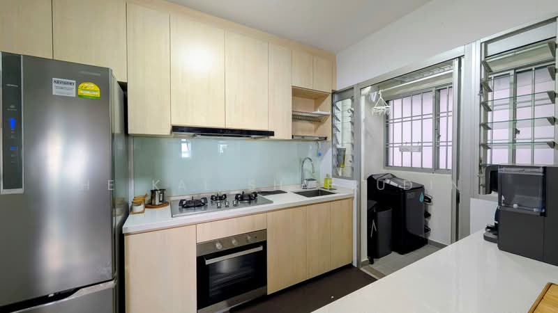 421B Northshore Drive, 421B Northshore Drive, 3 Bedrooms, 1,001 sqft, HDB Flat For Sale, by Heikal Shafrudin, 500138661 - Kitchen - PropertyGuru.com.sg
