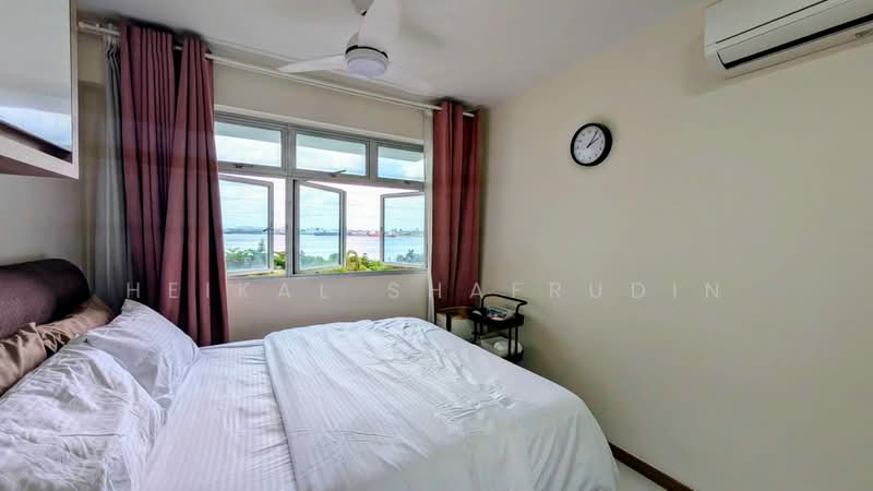421B Northshore Drive, 421B Northshore Drive, 3 Bedrooms, 1,001 sqft, HDB Flat For Sale, by Heikal Shafrudin, 500138661 - Bedroom - PropertyGuru.com.sg