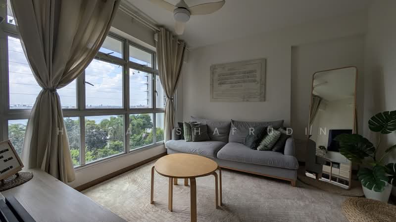 421B Northshore Drive, 421B Northshore Drive, 3 Bedrooms, 1,001 sqft, HDB Flat For Sale, by Heikal Shafrudin, 500138661 - Living Room - PropertyGuru.com.sg