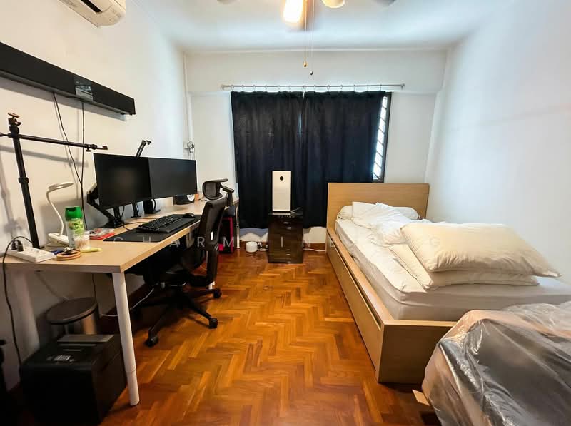 ❤️UNDERVALUE❤️D27❤️ Spacious EM ❤️ Serious Seller!, , 4 Bedrooms, 1,593 sqft, HDB Flat For Sale, by Charmaine Ang, 500138665 - Bedroom - PropertyGuru.com.sg