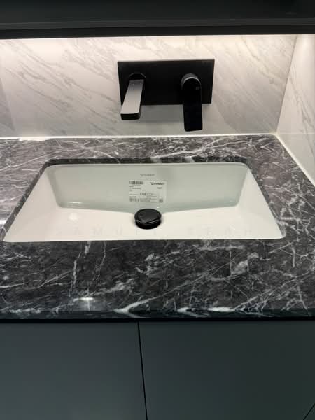 The Landmark, 173 Chin Swee Road, 1 Bedroom, 495 sqft, Condominium For Rent, by Samuel Seah, 500138679 - Bathroom - PropertyGuru.com.sg