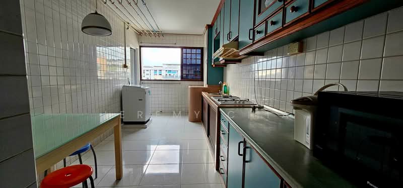 635 Yishun Street 61, 635 Yishun Street 61, 3 Bedrooms, 903 sqft, HDB Flat For Sale, by Jeremy Chia, 500138682 - Kitchen - PropertyGuru.com.sg