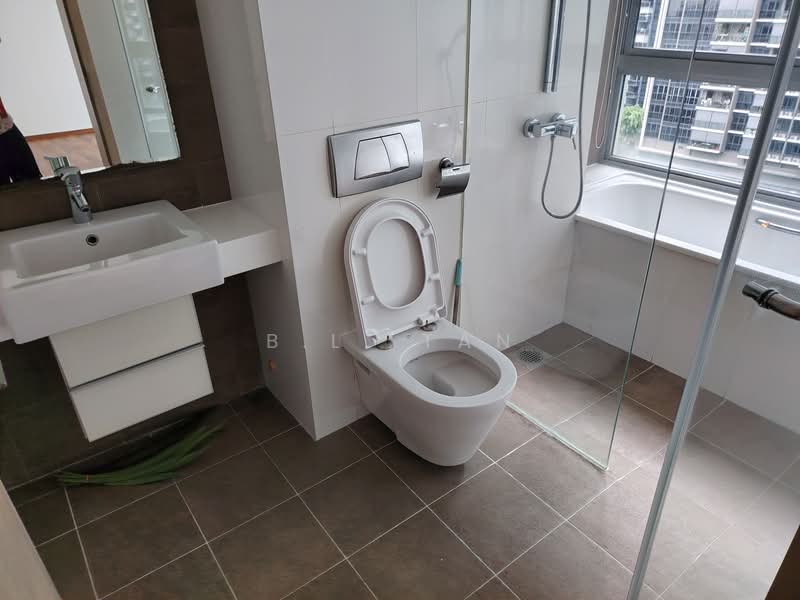Botannia, 27 West Coast Park, 3 Bedrooms, 1,305 sqft, Condominium For Rent, by B.L. Tan, 500138690 - Bathroom - PropertyGuru.com.sg
