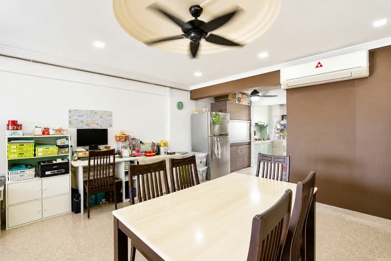 235 Yishun Street 21, 235 Yishun Street 21, 3 Bedrooms, 1,076 sqft, HDB Flat For Sale, by Joey Ng, 500138692 - Dining Room - PropertyGuru.com.sg