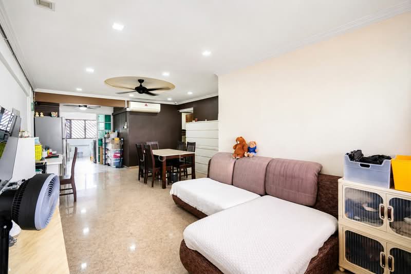 235 Yishun Street 21, 235 Yishun Street 21, 3 Bedrooms, 1,076 sqft, HDB Flat For Sale, by Joey Ng, 500138692 - Living Room - PropertyGuru.com.sg