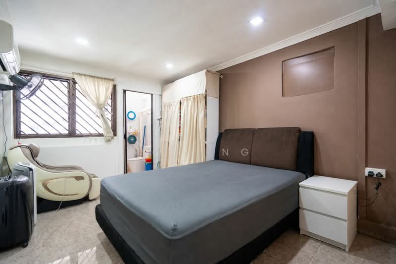 235 Yishun Street 21, 235 Yishun Street 21, 3 Bedrooms, 1,076 sqft, HDB Flat For Sale, by Joey Ng, 500138692 - Bedroom - PropertyGuru.com.sg